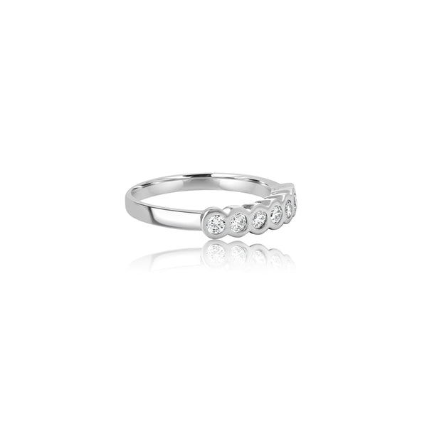 Aluna Seven Stone Cubic Ring